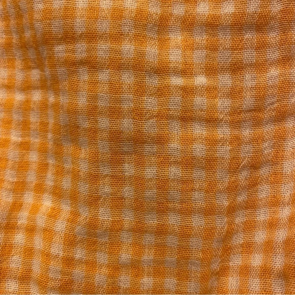 Old Navy tank - Picture 2 of 4